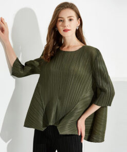 Women’s Pleated Blouse with Three-Quarter Sleeves SP31